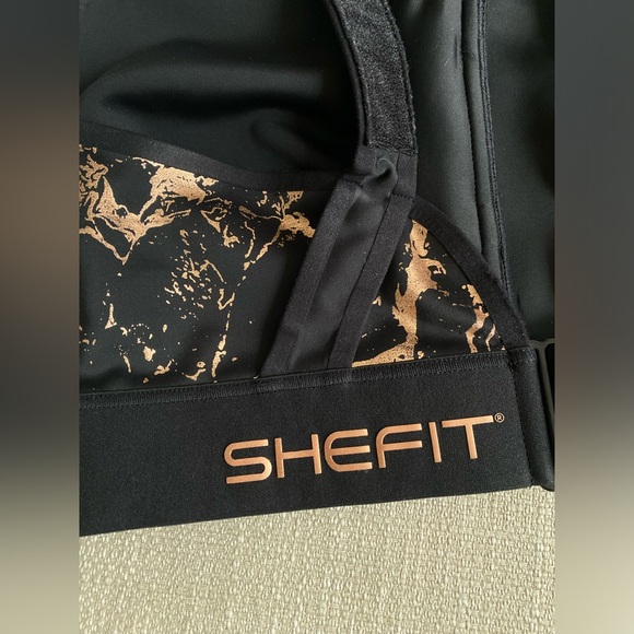 SHEFIT Bra Women’s 4 Luxe Flex Sports Bra Ultimate - Picture 6 of 8